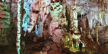 La visite guidée au cœur de la Grotte La visite guidée au cœur de la Grotte